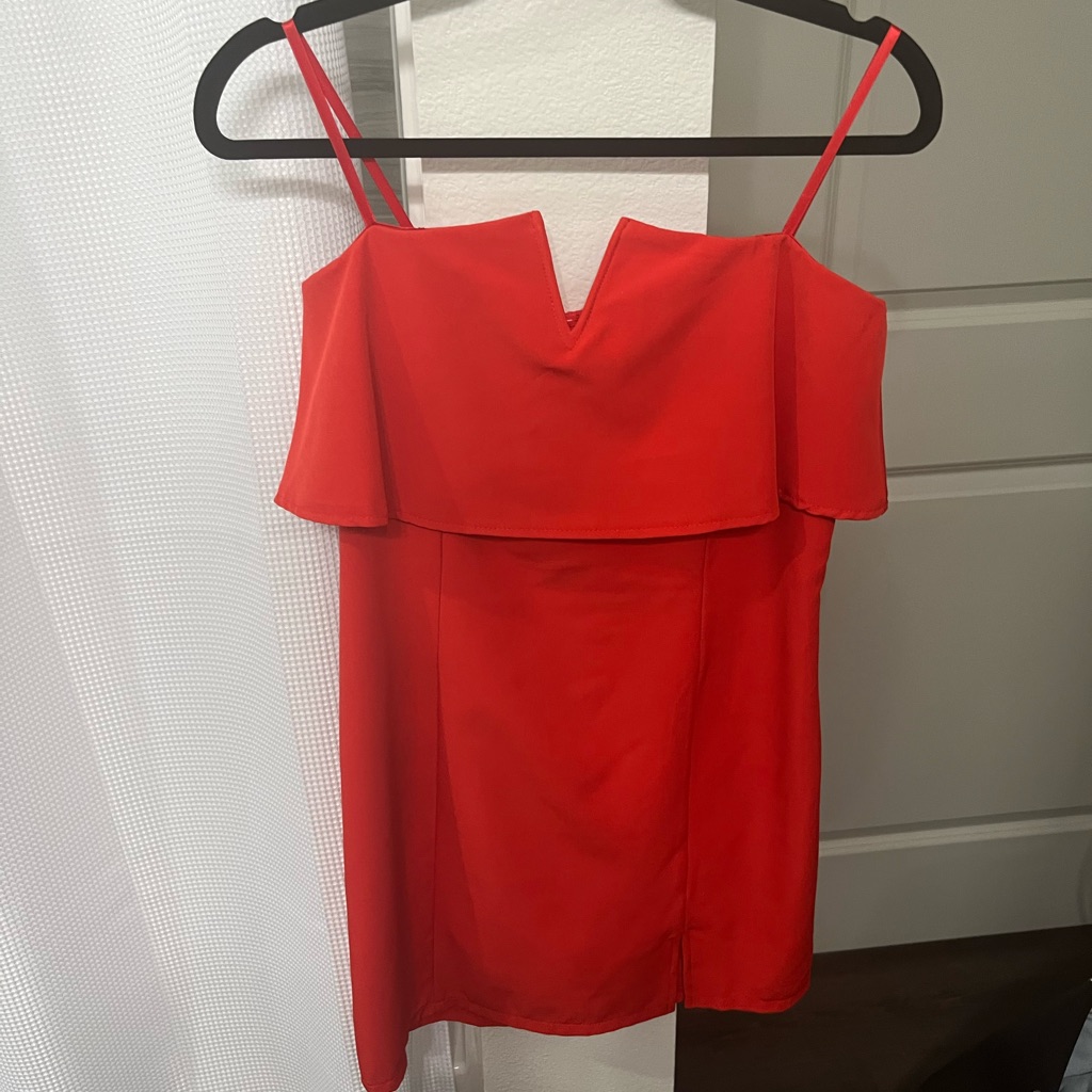 She+Sky Brand, Medium, Can Be Worn Strapless Or With Straps, Slit On The Left